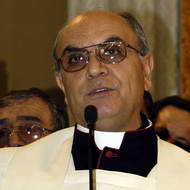 Don Raffaele Russo: «Chi pensa ora ai figli degli arrestati?