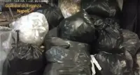 Napoli - Smaltimento illecito rifiuti e lavoratori "in nero", sequestrati due opifici tessili