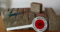 Napoli - Oltre 25 kg di hashish in un borsone, arrestati due coniugi