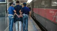 Napoli - Fermato alla stazione un polacco con 41 chilogrammi di "bionde"