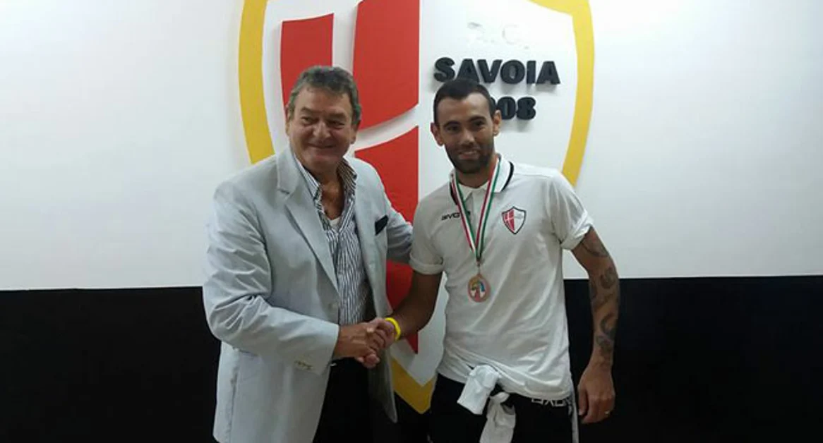 Torre Annunziata - Savoia, il presidente dei Torresi nel Mondo omaggia Nino Guarro e Ciro Altea