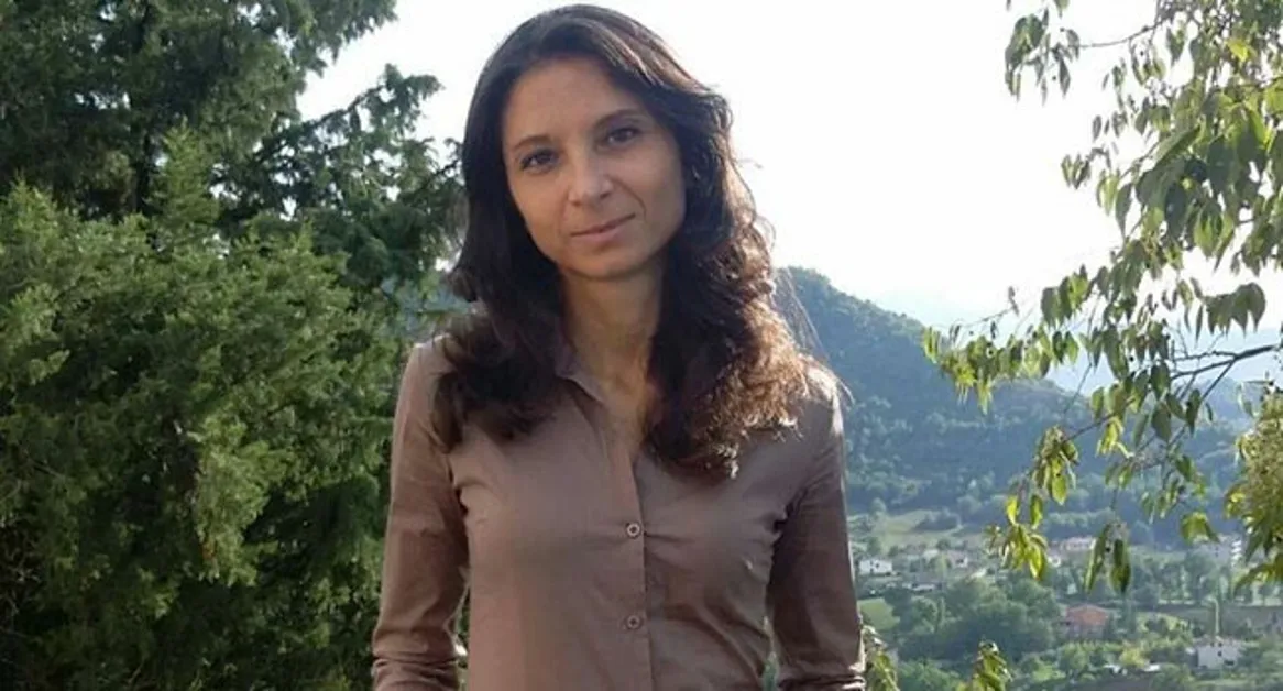 Torre Annunziata - Al "de Chirico" presentazione del libro di poesie di Nadia Fabbrocino