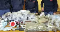 Napoli - Droga e 170 mila euro falsi scoperti dalla Polizia tra Ponticelli e San Giovanni e Teduccio: un arresto