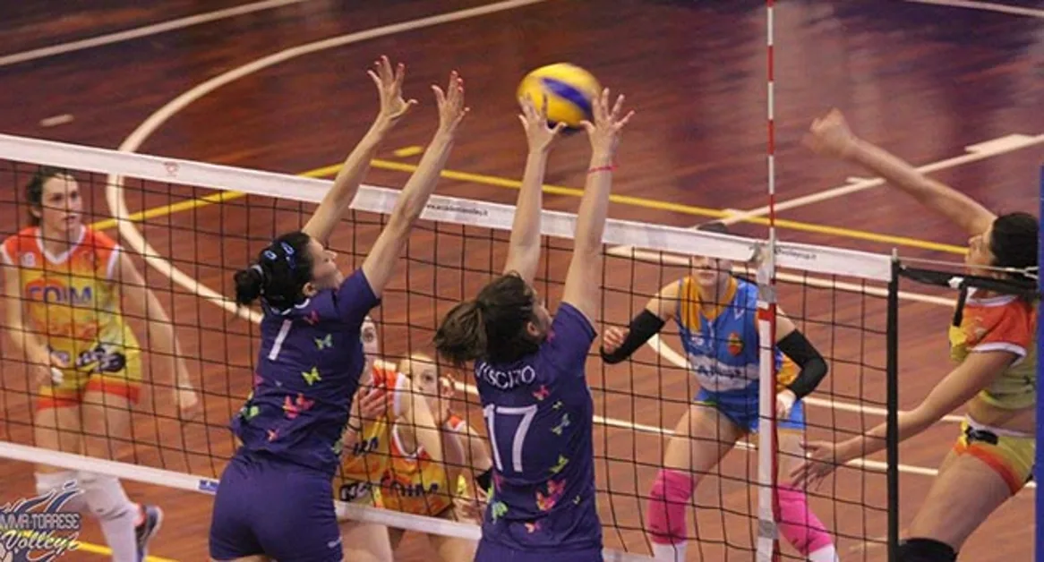 Pallavolo: PalaSiani indisponibile, Fiamma Torrese-Potenza si gioca a Marigliano