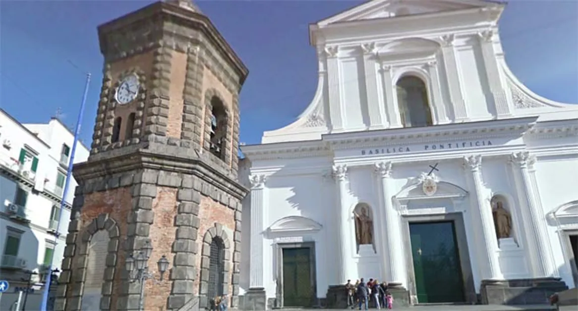 Torre del Greco - Giornata mondiale del diabete, campanile di piazza S. Croce si colora di blu
