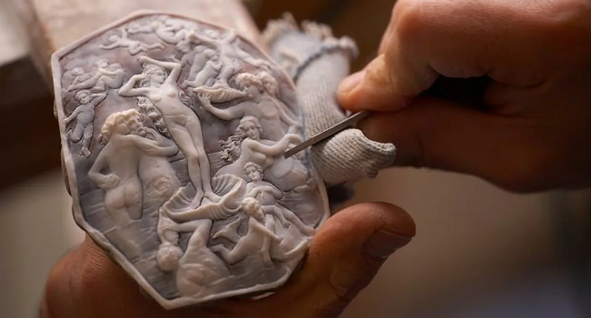 Torre del Greco - Lavorazione del corallo e del cammeo patrimonio UNESCO dell'Umanità