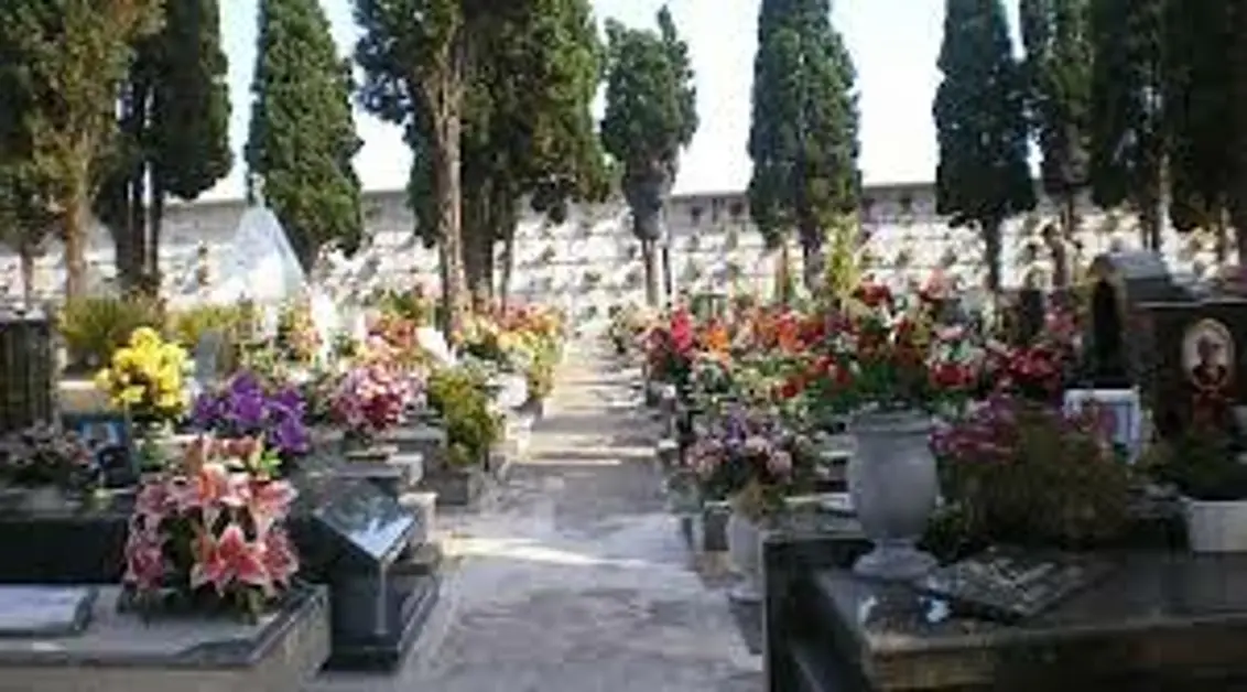 Boscoreale - Iniziano i lavori per 700 nuove nicchie al cimitero