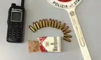 Napoli - "Stese", controlli nei Quartieri Spagnoli: trovate 15 cartucce in pacchetto sigarette
