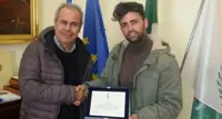 Torre del Greco - Eccellenze torresi, premiato commerciante Lualdo Nettuno