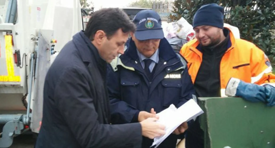 Ercolano - Sindaco in strada per controlli su raccolta differenziata
