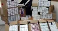 Napoli - Sequestrati 6.000 pacchetti di sigarette di contrabbando, due arresti