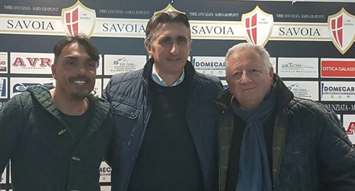 Torre Annunziata - Savoia, presentato il nuovo allenatore Michele Cimmino: «Voglio una squadra bella e vincente»