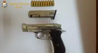 Napoli - Non si ferma all'alt e scappa in auto, lanciando pistola carica in strada: arrestato esponente clan Vanella Grassi