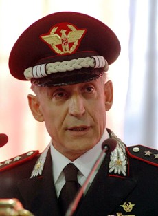 Il comandante dell´Arma dei Carabinieri Siazzu a Torre