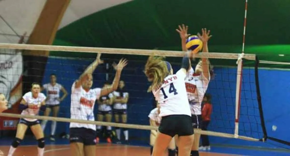 Torre Annunziata - Successo al PalaSiani per il II International Contest di pallavolo