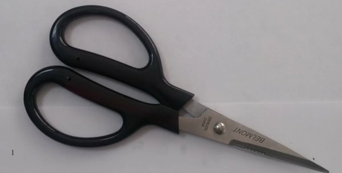 Torre del Greco - Tenta di rapinare studentessa torrese puntandole le forbici al collo, arrestato