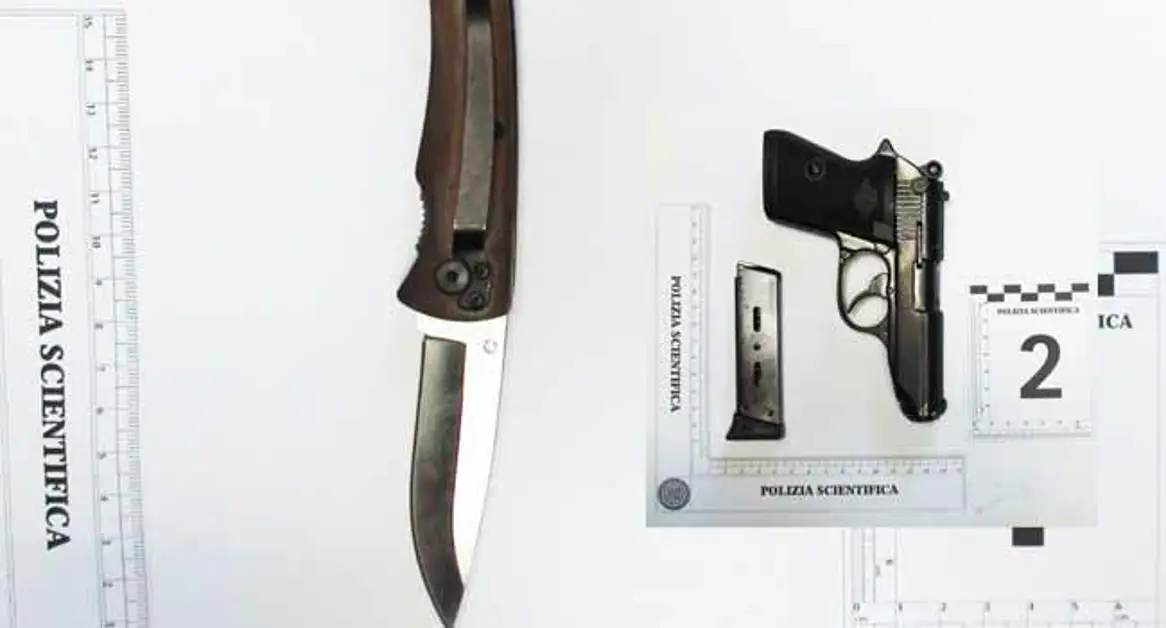 Torre del Greco - Rapina a 15enne in pieno centro, presa baby gang