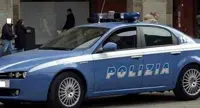 Napoli - Auto pirata piomba su manifestanti, due feriti e un morto