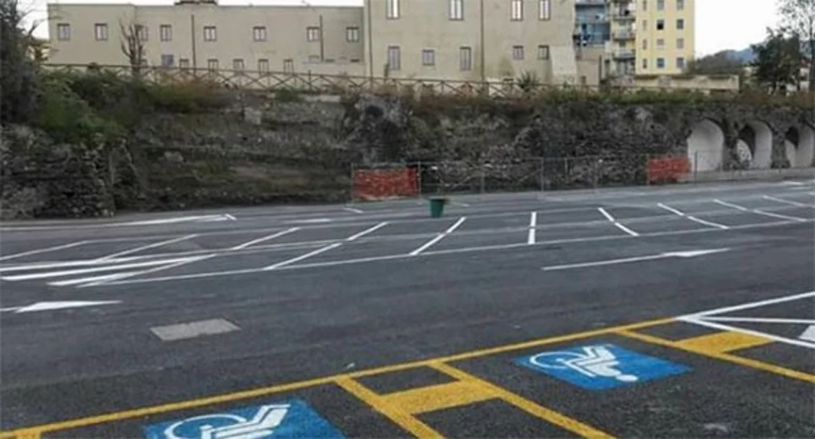 Torre del Greco - Riapre il parcheggio ex Orfanotrofio, conclusi lavori per la pubblica illuminazione