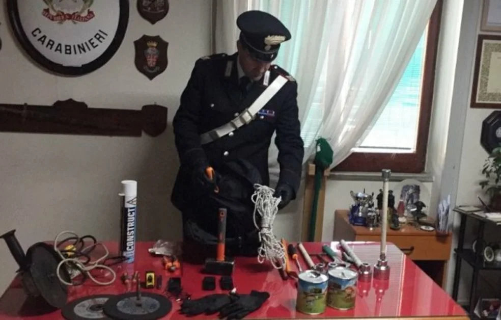 Pompei - Ladri d'appartamento in via Colle San Bartolomeo, tre arresti