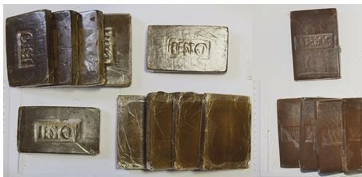 Torre del Greco - Trovato in possesso di 2 kg di hashish, arrestato 36enne