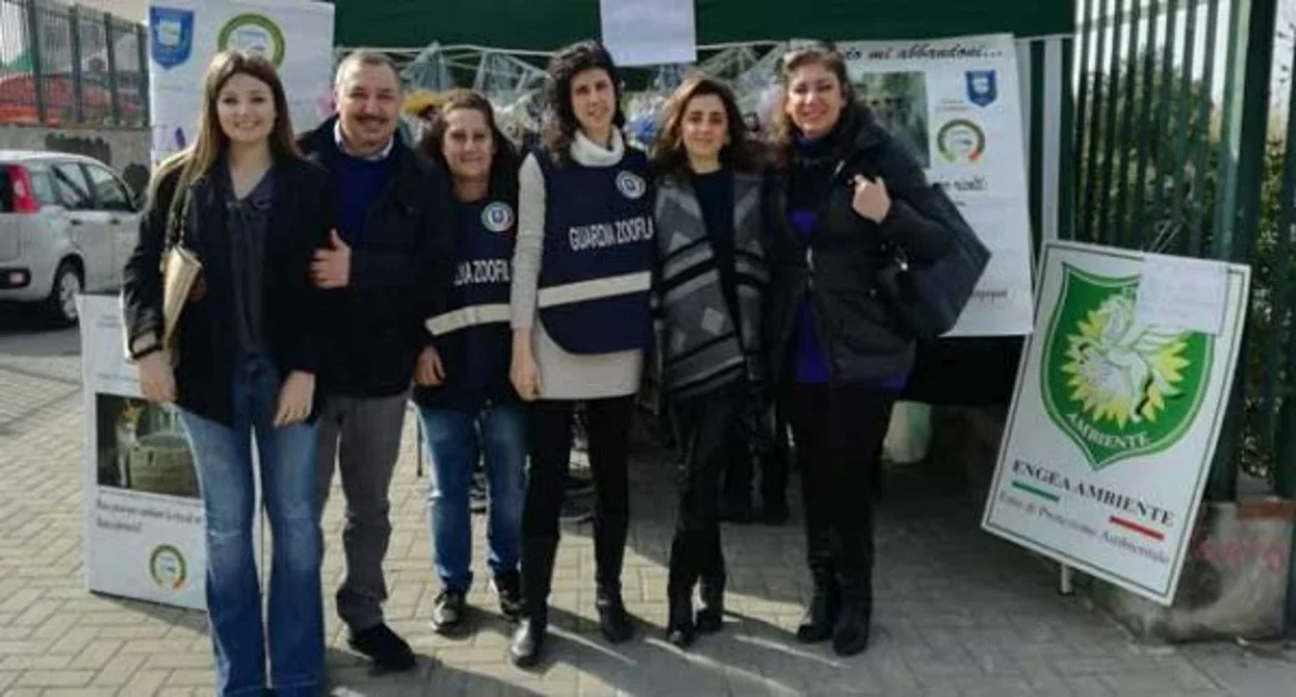 Torre del Greco - I volontari del Gav e l'iniziativa sul randagismo