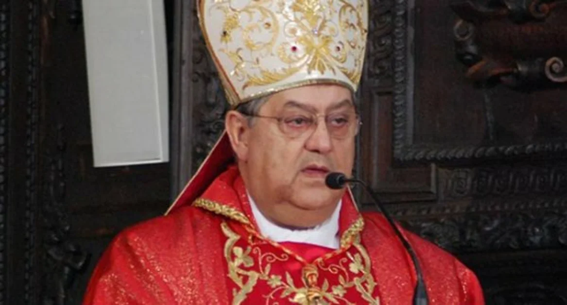 Ercolano - Il cardinale Sepe alle Scuderie di Villa Favorita