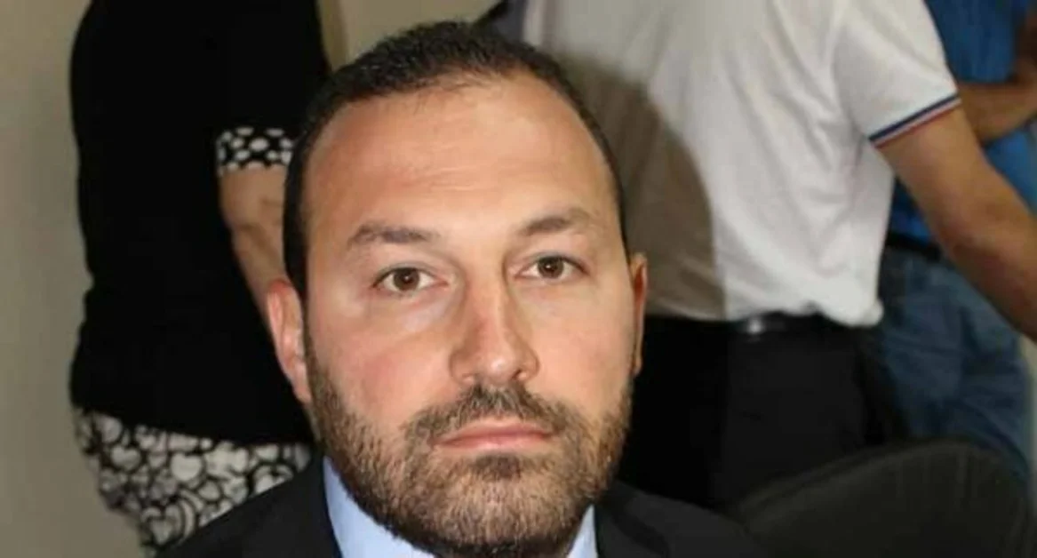 Boscoreale - Giunta Balzano, lascia Lello De Falco. Entra Angelo Costabile