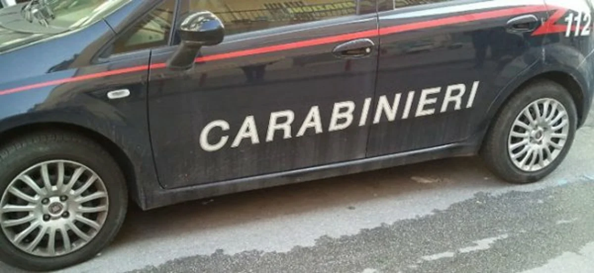 Torre del Greco - Non gli dà i soldi per la droga, 30enne minaccia e aggredisce madre: arrestato