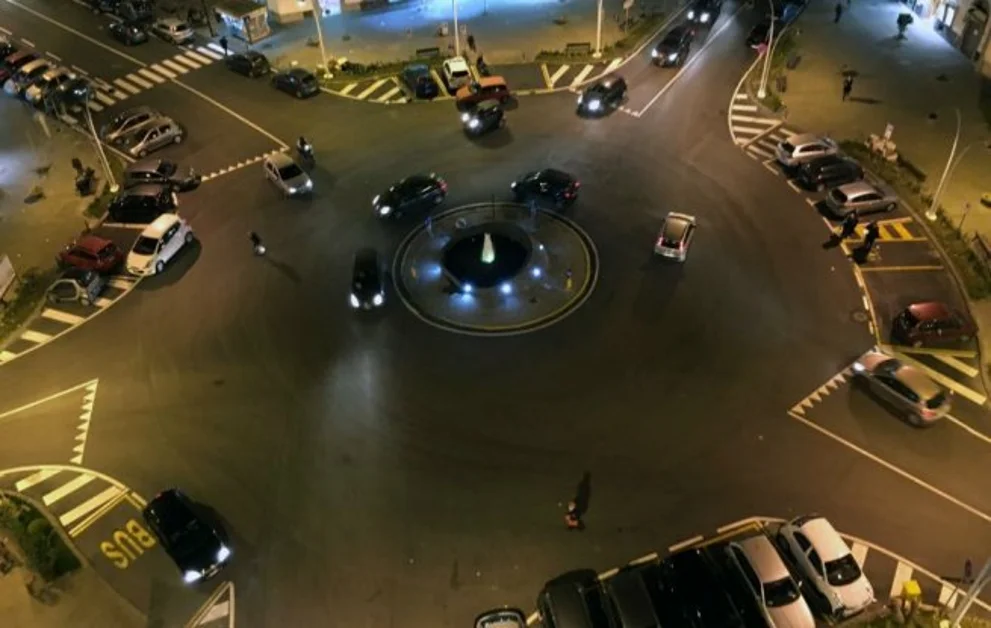 Torre Annunziata - Piazza Imbriani, terminati i lavori:  una piazza da vivere