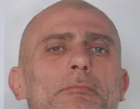 Torre del Greco - Evade dai domiciliari, trovato a casa della sorella: arrestato pregiudicato