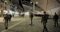 Napoli - Tentano di rapinare una turista, militari dell'Esercito fermano due malviventi