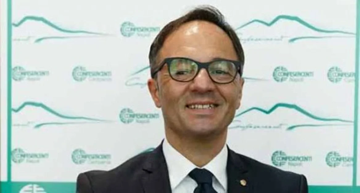 Napoli - Sindaco di Cantù, il presidente di Confesercenti Campania: «Venga qui a fare formazione gratuita»