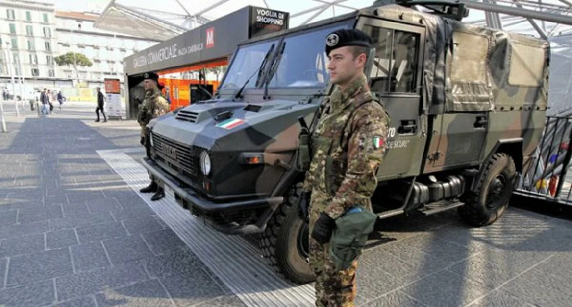 Napoli - Esercito e Polizia, attività di controllo del territorio: un arresto per spaccio di droga