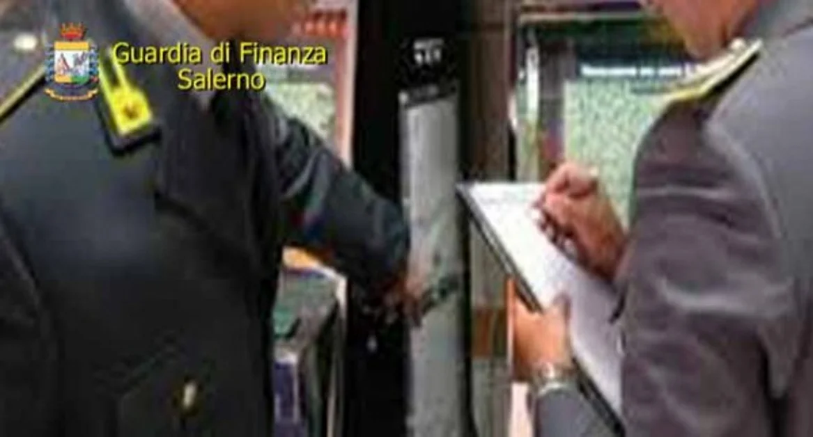 S. Egidio del Monte Albino (SA) - GdF sequestra slot machine irregolare