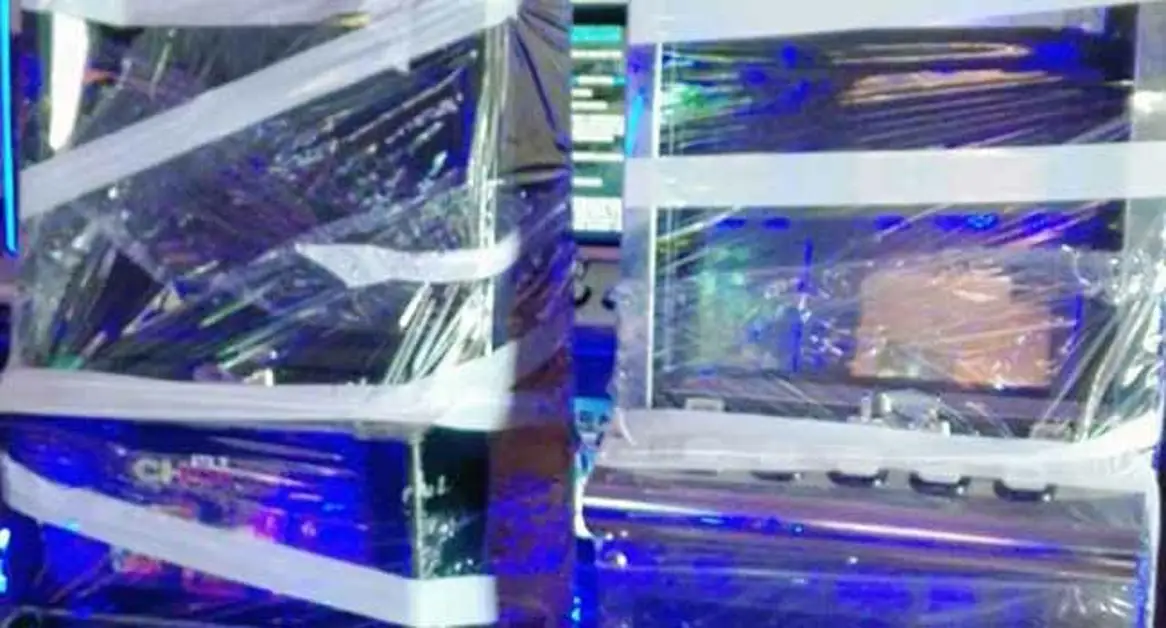 Torre Annunziata - Nel suo bar aveva slot machine abusive, denunciata titolare