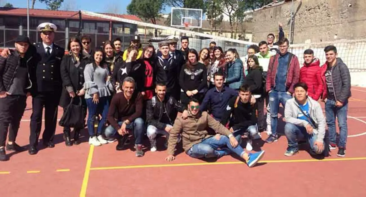Torre Annunziata - Studenti a lezione dalla Guardia Costiera, concluso il progetto 