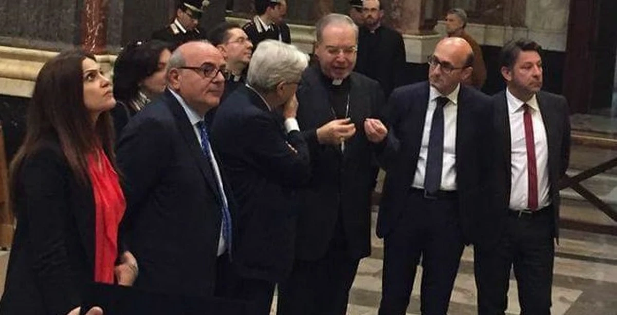 Pompei - Il ministro De Vincenti in città: "Contratto di sviluppo per accoglienza turistica e religiosa"