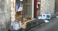 Torre Annunziata - Furto nella notte alla macelleria di via Poerio, rubati prosciutti e utensili da lavoro