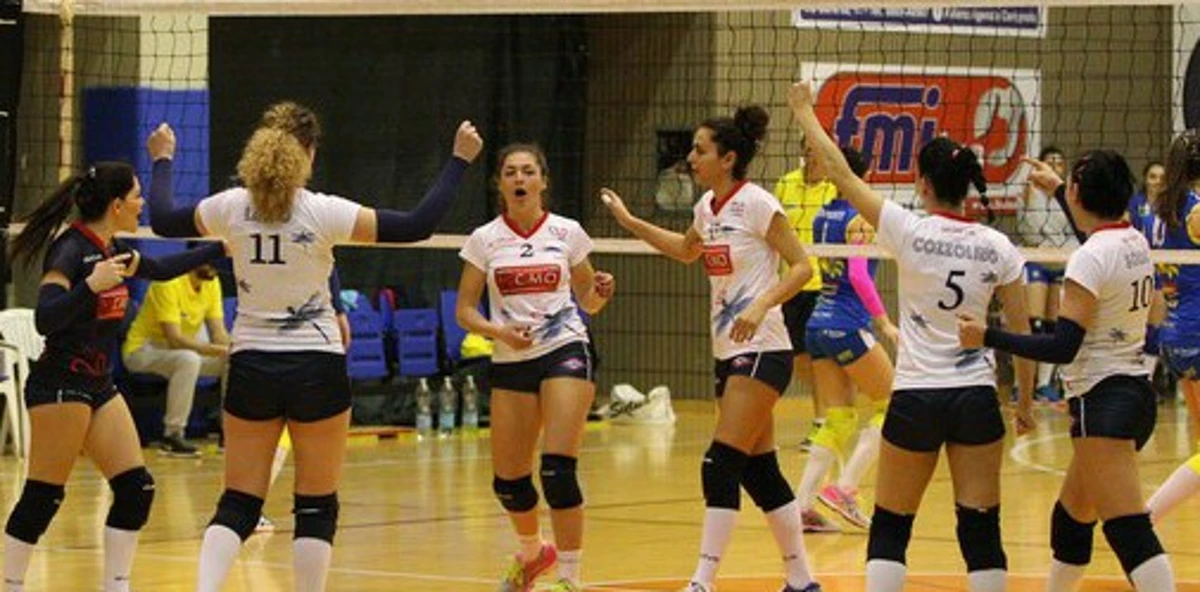 Torre Annunziata - Volley, gara 1 playoff promozione: la CMO Fiamma Torrese alla conquista della B1