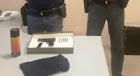Napoli - Trovata pistola in casa, in manette 19enne della famiglia Buonerba