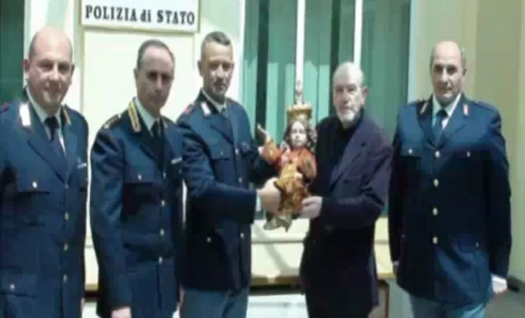 Castellammare - Ritrovata statua rubata dalla chiesa del Gesù, denunciato per furto un 42enne