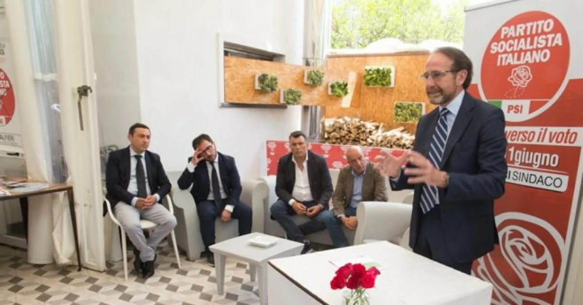 Torre Annunziata - Il viceministro Nencini incontra i candidati del PSI