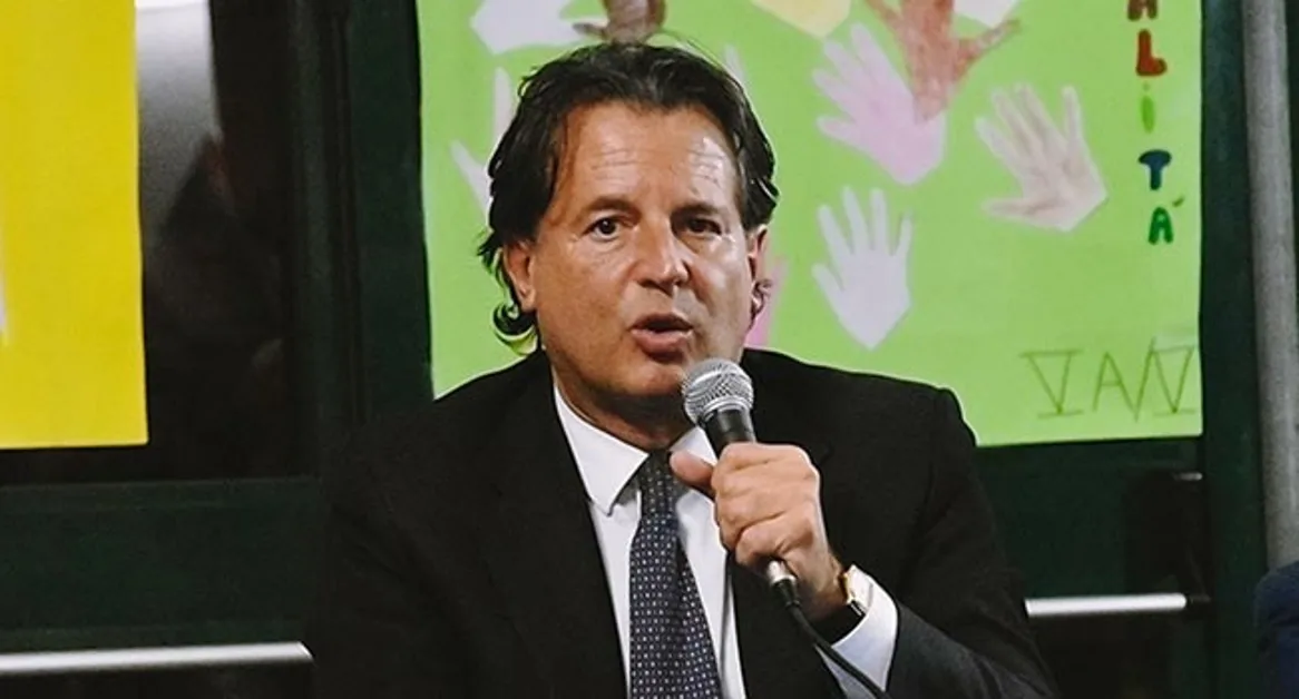 Torre Annunziata - L'appello del sindaco Giosuè Starita per un voto pulito