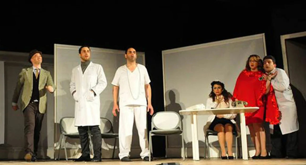 Torre Annunziata - Teatro, I Senzartenéparte in scena con una nuova commedia