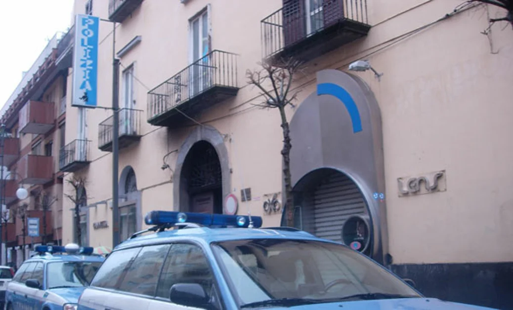 Torre Annunziata - Spari contro l'abitazione di un pregiudicato in corso Vittorio Emanuele