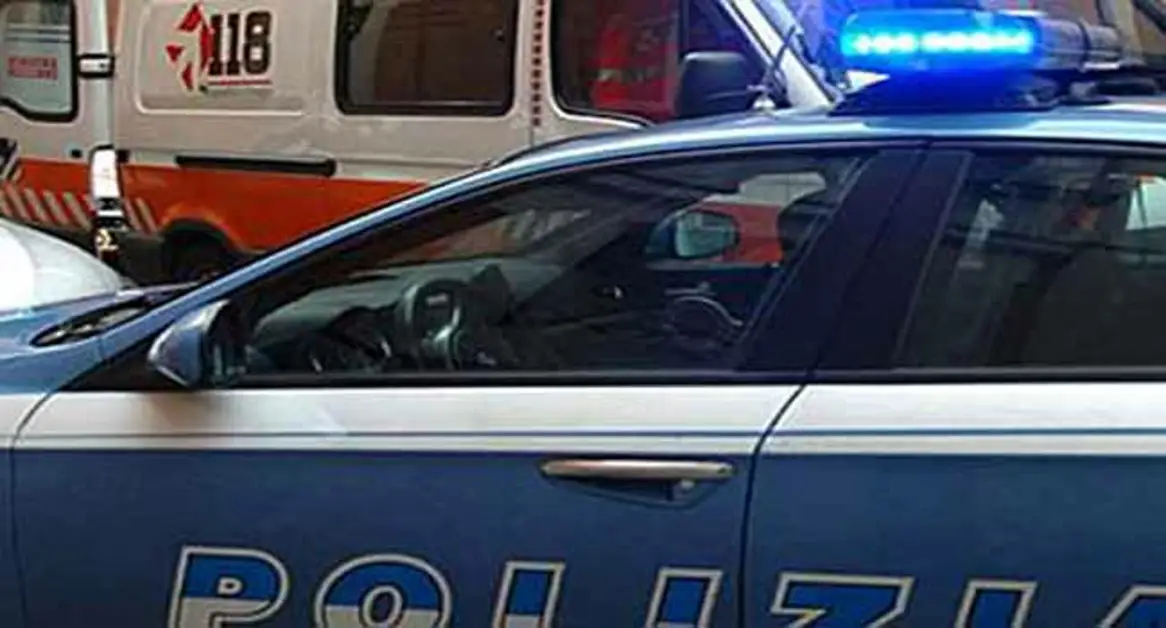 Napoli - Arrestato per rapina 34enne, già segnalato come parcheggiatore abusivo