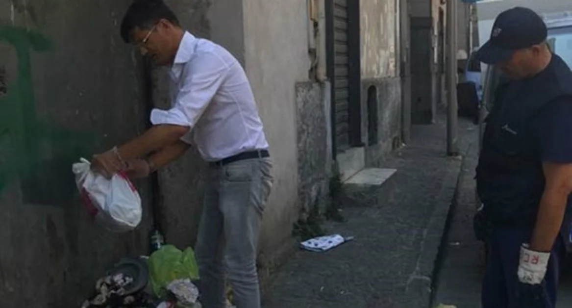 San Giuseppe Vesuviano - Sacchetto "selvaggio", controlli dei vigili urbani insieme al sindaco Catapano