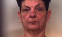 Napoli - Truffe e rapine ad anziani, arrestata donna: si fingeva collaboratrice avvocati