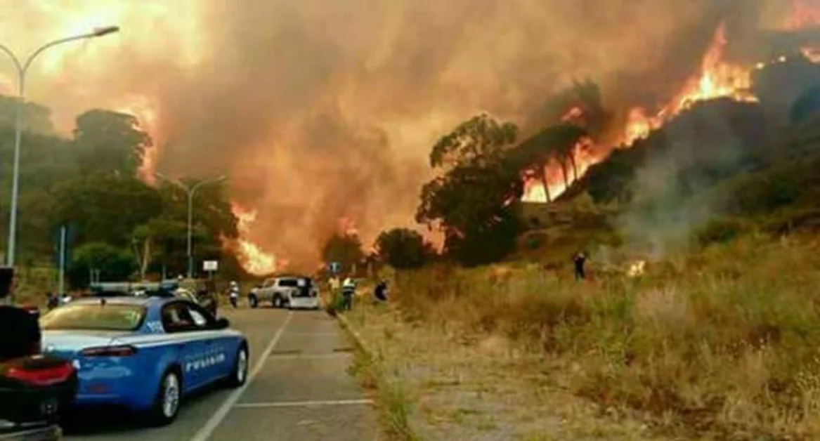 Ercolano - Incendi sul Vesuvio, lavori per messa in sicurezza strada che conduce al vulcano